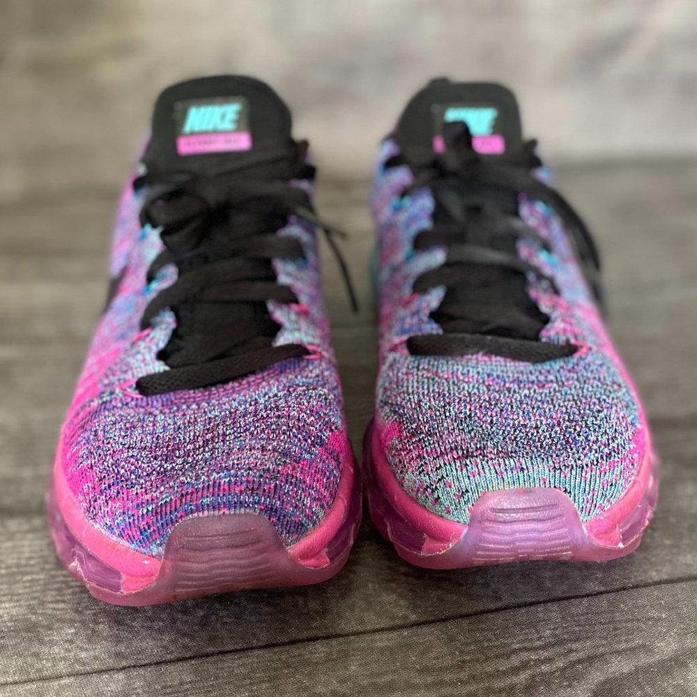 USED Nike Flyknit Max - Pink / Blue, SZ 9